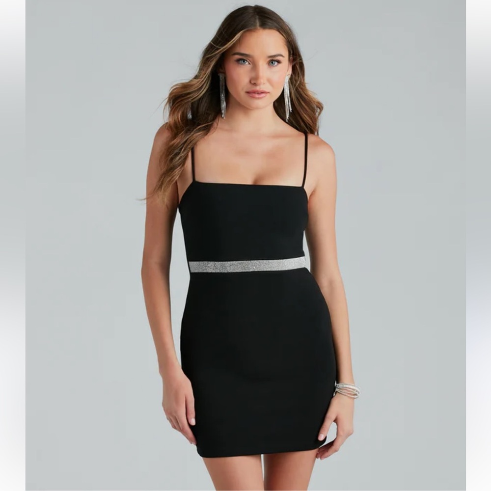 Windsor Black Crepe Dress with Rhinestone Detail perfect for homecoming 👌